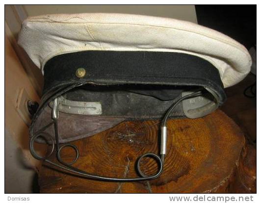 Forme De Chapelier Pour Casquette Officier Allemand WWII. - Casques & Coiffures