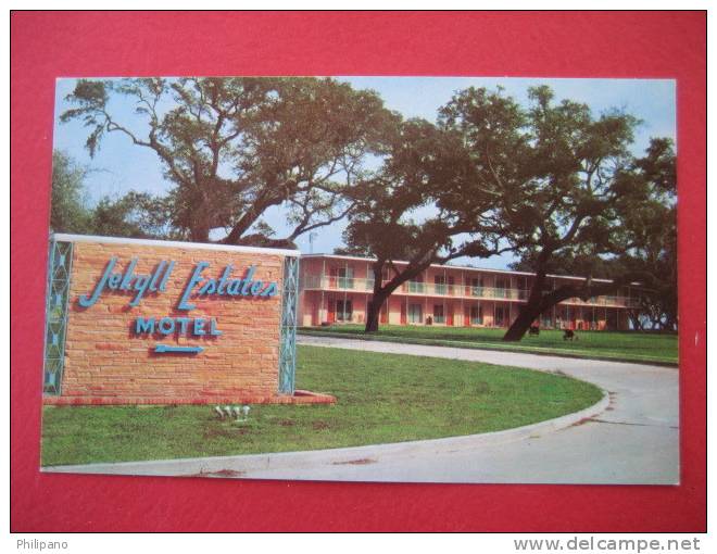 Early Chrome---  Jekyll Island Ga  Jekyll Estates Motel -------(ref 122) - Albany