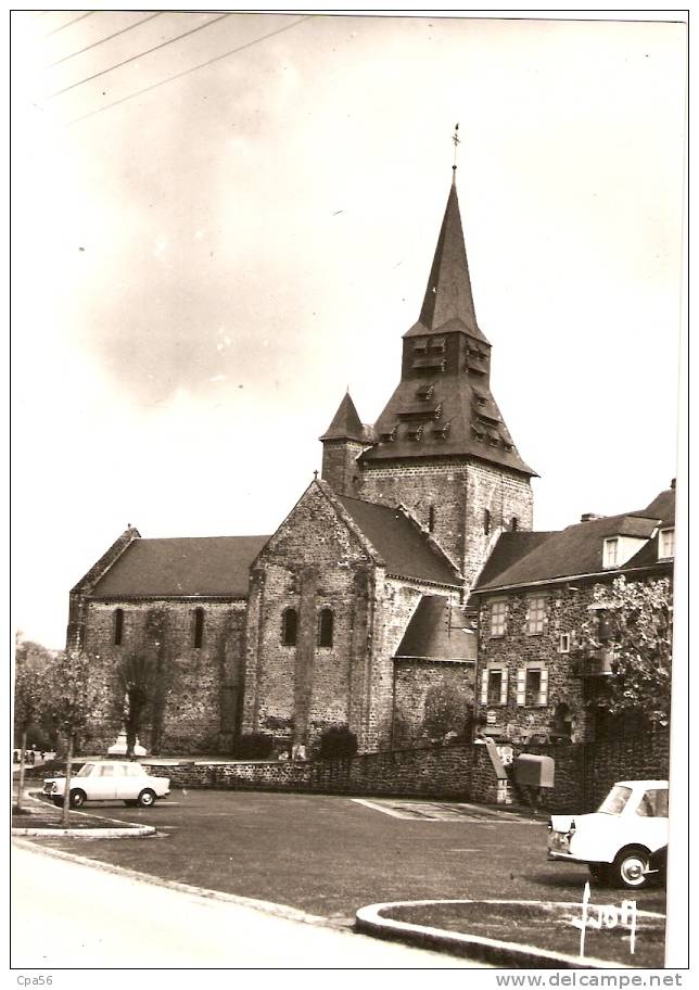 AMBRIERES - CENTRE BOURG - YVON Editeur - Ambrieres Les Vallees