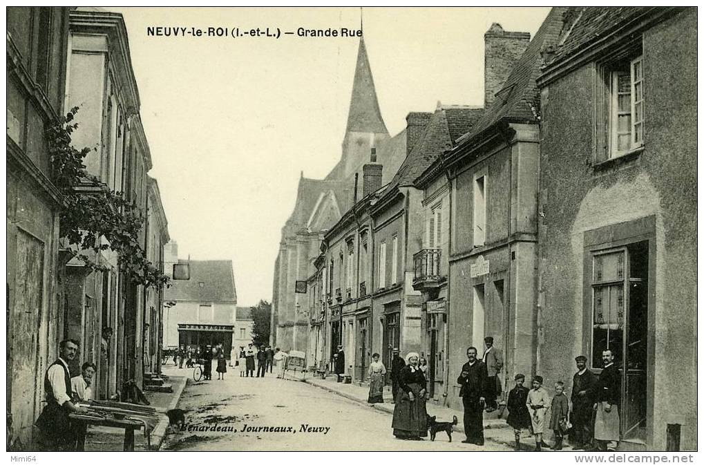 37 . NEUVY - LE - ROI  . LA GRANDE RUE . - Neuvy-le-Roi