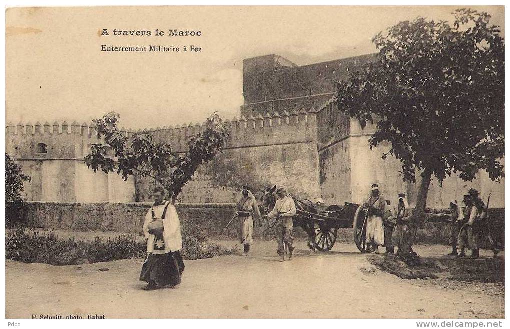 MAROC . 08 . FEZ . Enterrement Militaire . - Fez (Fès)