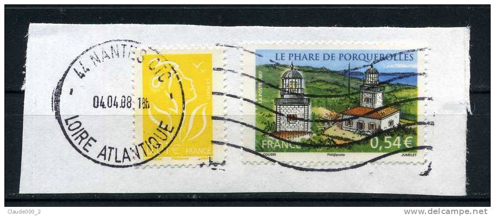 LE PHARE DE PORQUEROLLES  SUR FRAGMENT .    380 - Used Stamps