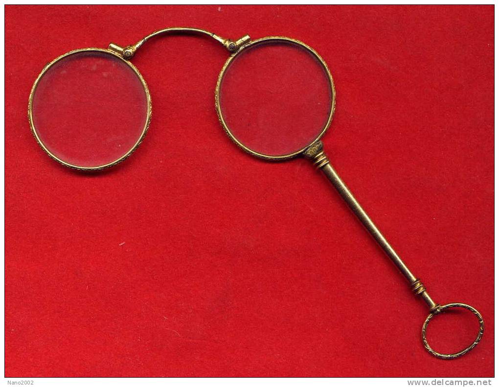 FACE A MAIN PLIANT PLAQUE OR - VINTAGE GOLD PLATED EYEGLASSES - LORGNETTE - TRES BEL ETAT - Glasses