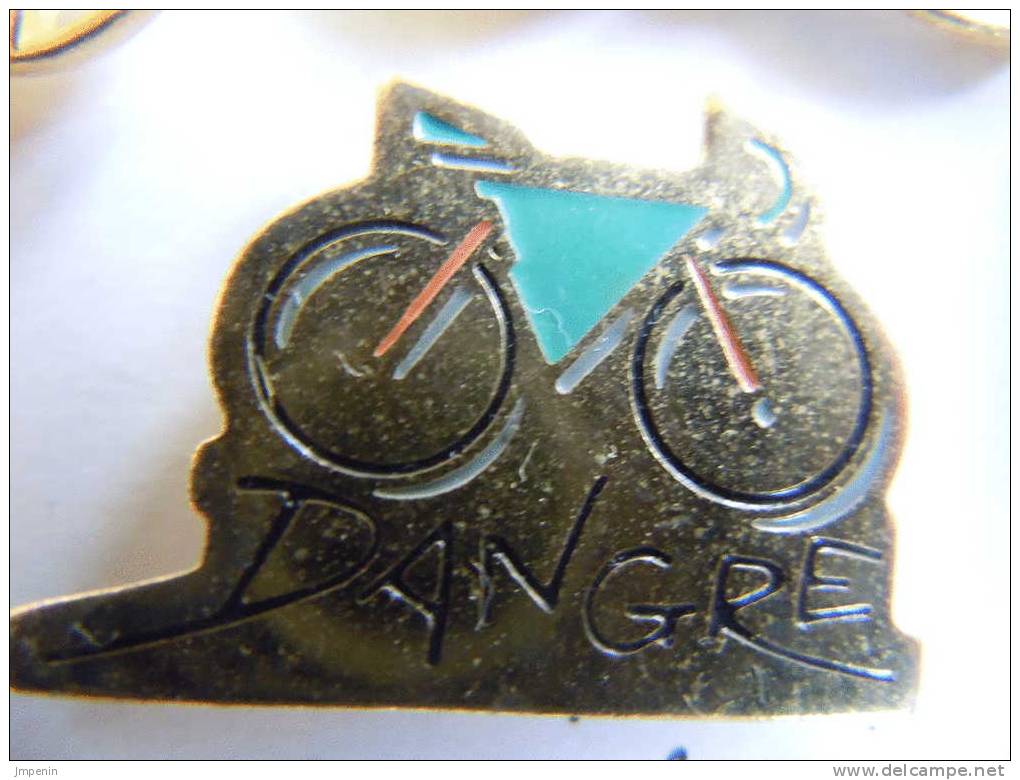 Pin's Vélo Dangre - Wielrennen