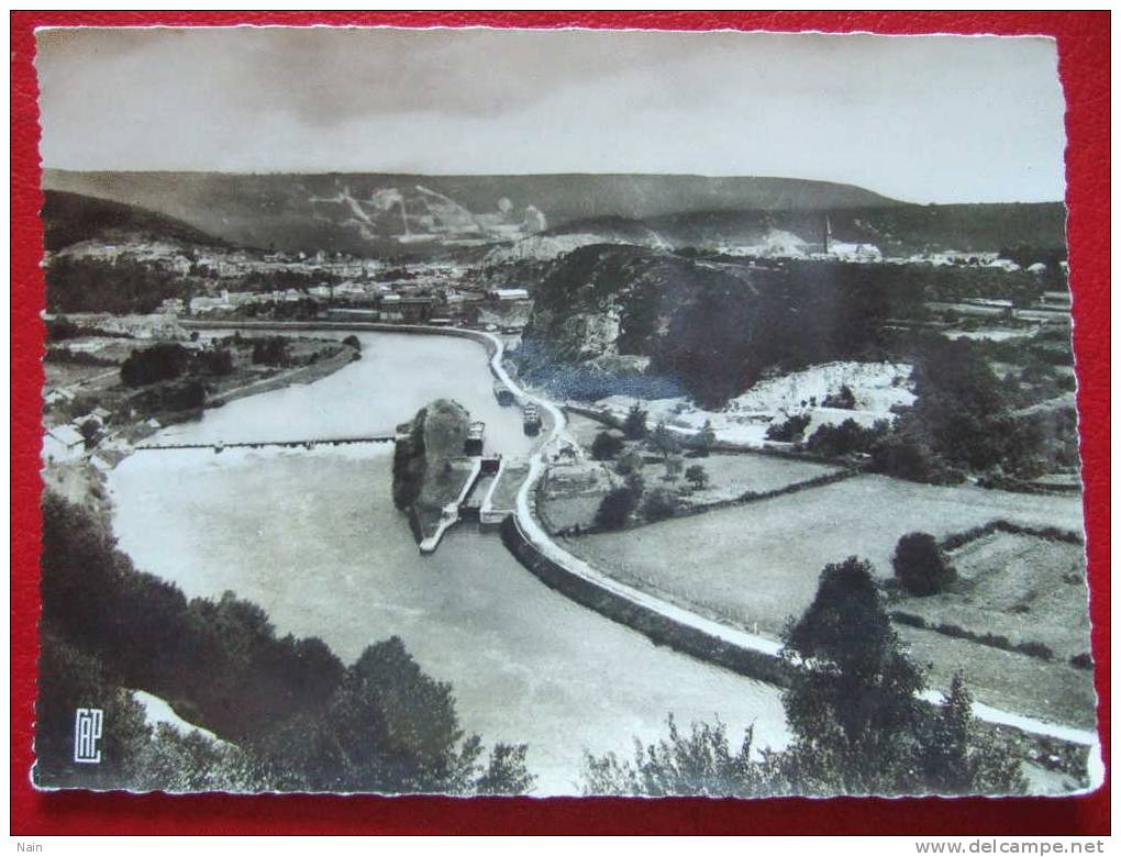 08 - FUMAY - VUE PANORAMIQUE SUR LA MEUSE ET LA VILLE - CPSM - - Fumay