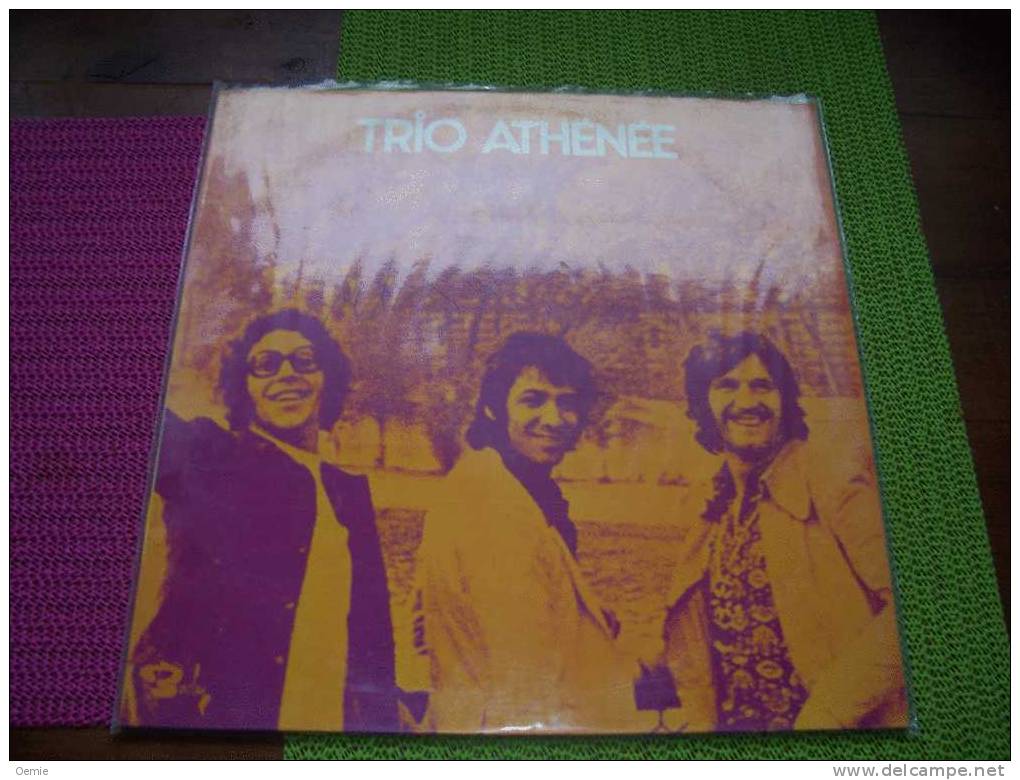 TRIO  ATHENEE   ° TO  THAVMA   33 TOURS 12 TITRES AVEC AUTOGRAPHE - Autogramme