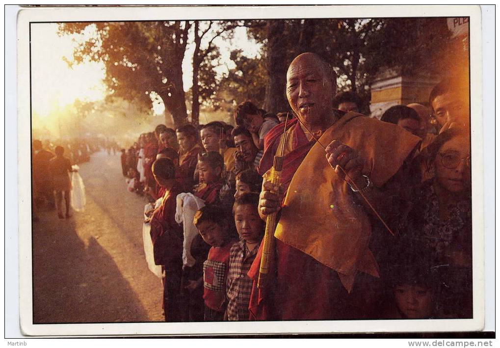 TIBET Dans L'attente Du DALAI LAMA   INDE 1991 - Tíbet
