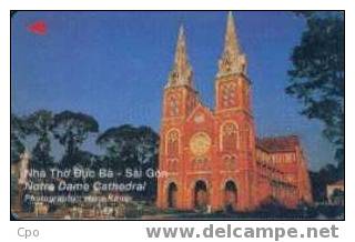 # VIETNAM 12 Notre Dame Cathedral 7UPVC 60 Gpt    Bon Etat - Viêt-Nam