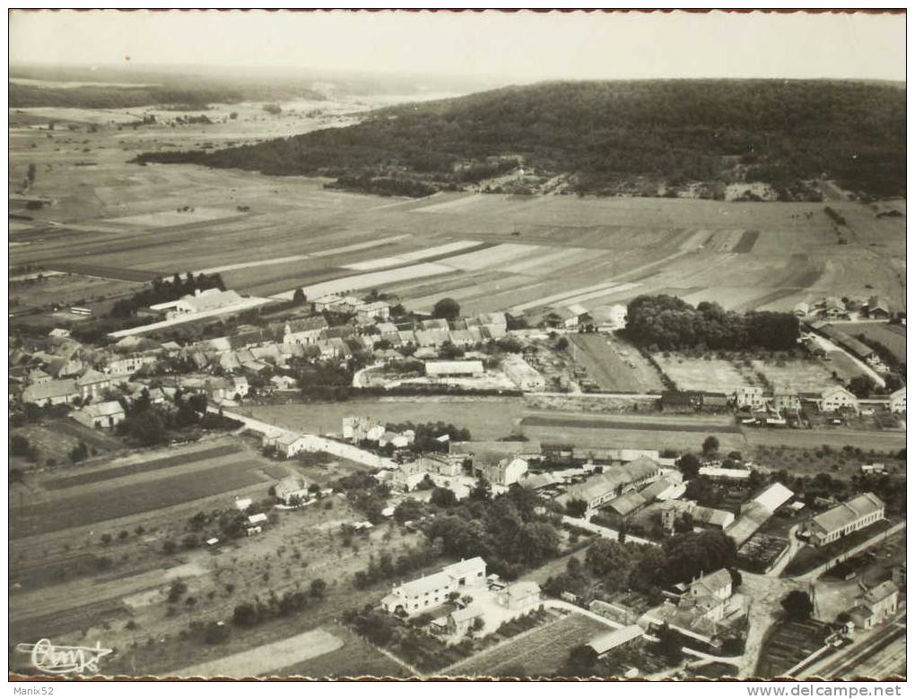 88 - LIFFOL-le-GRAND - Vue Panoramique (aérienne) - Avenue De La Gare, La Chapelle De N.D.du Bois Le Comte. (CPSM) - Liffol Le Grand