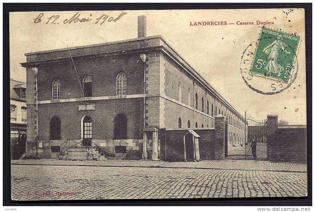 CPA  ANCIENNE- FRANCE- LANDRECIES (59)- LA CASERNE DUPLEIX EN TRES GROS PLAN- - Landrecies