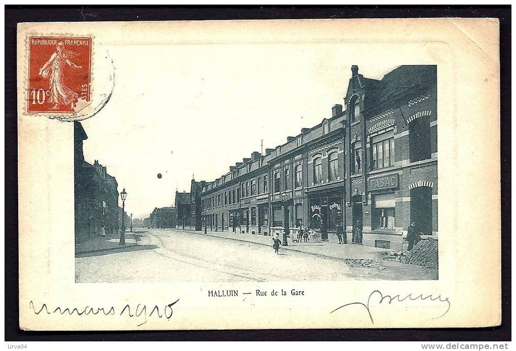 CPA  ANCIENNE- FRANCE- HALLUIN (59)- RUE DE LA GARE AVEC ANIMATION- COMMERCES- - Autres & Non Classés