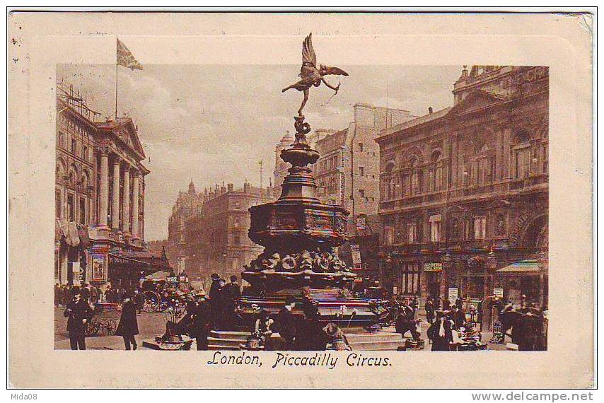 LONDON. PICCADILLY CIRCUS. ANIMATION. - Piccadilly Circus