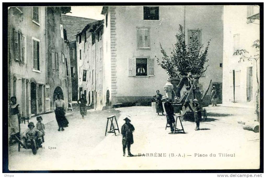 CPA.  BARREME. Place Du Tilleul. / Ed. ... Pacallet ? "lecture Difficile",  Lyon.. Imp. B.et C. Lyon. - Autres & Non Classés