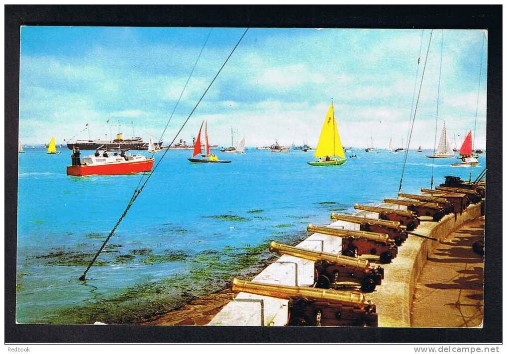 RB 671 - Coloured Postcard The Royal Yacht Squadron Cowes Isle Of Wight - Cowes