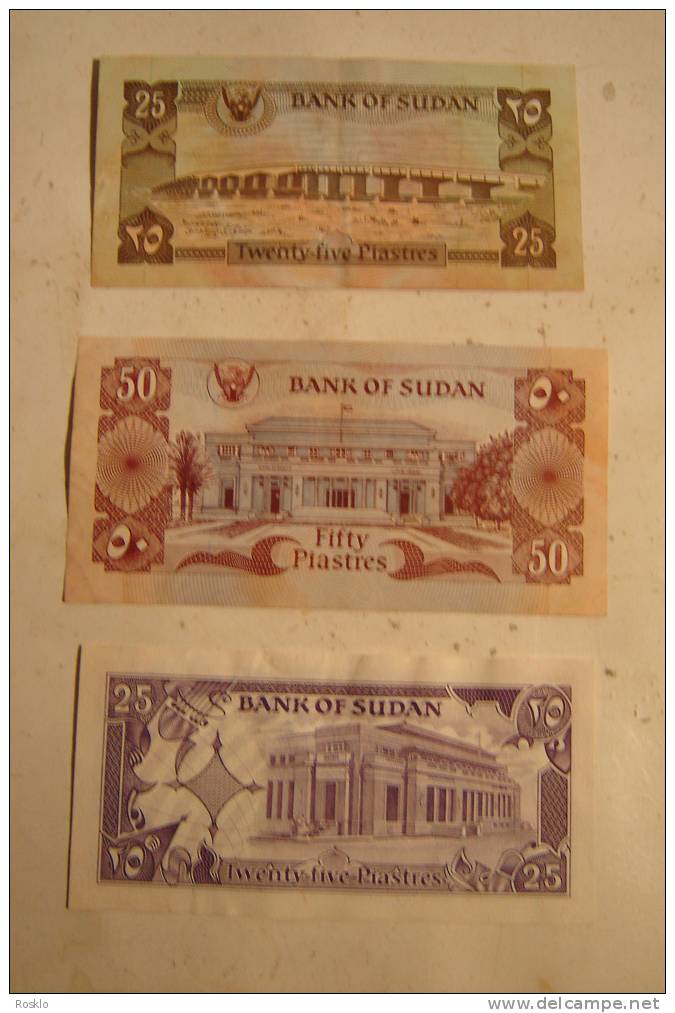 SOUDAN   / UN LOT DE 3 BILLETS DE ??  BEL ETAT ONT SERVIS - Sudan