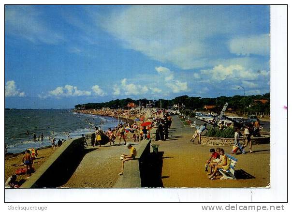 44 ST BREVIN PLAGE ET ESPLANADE TRES ANIMEE EN 1981 ADIA SAINT - Saint-Brevin-les-Pins