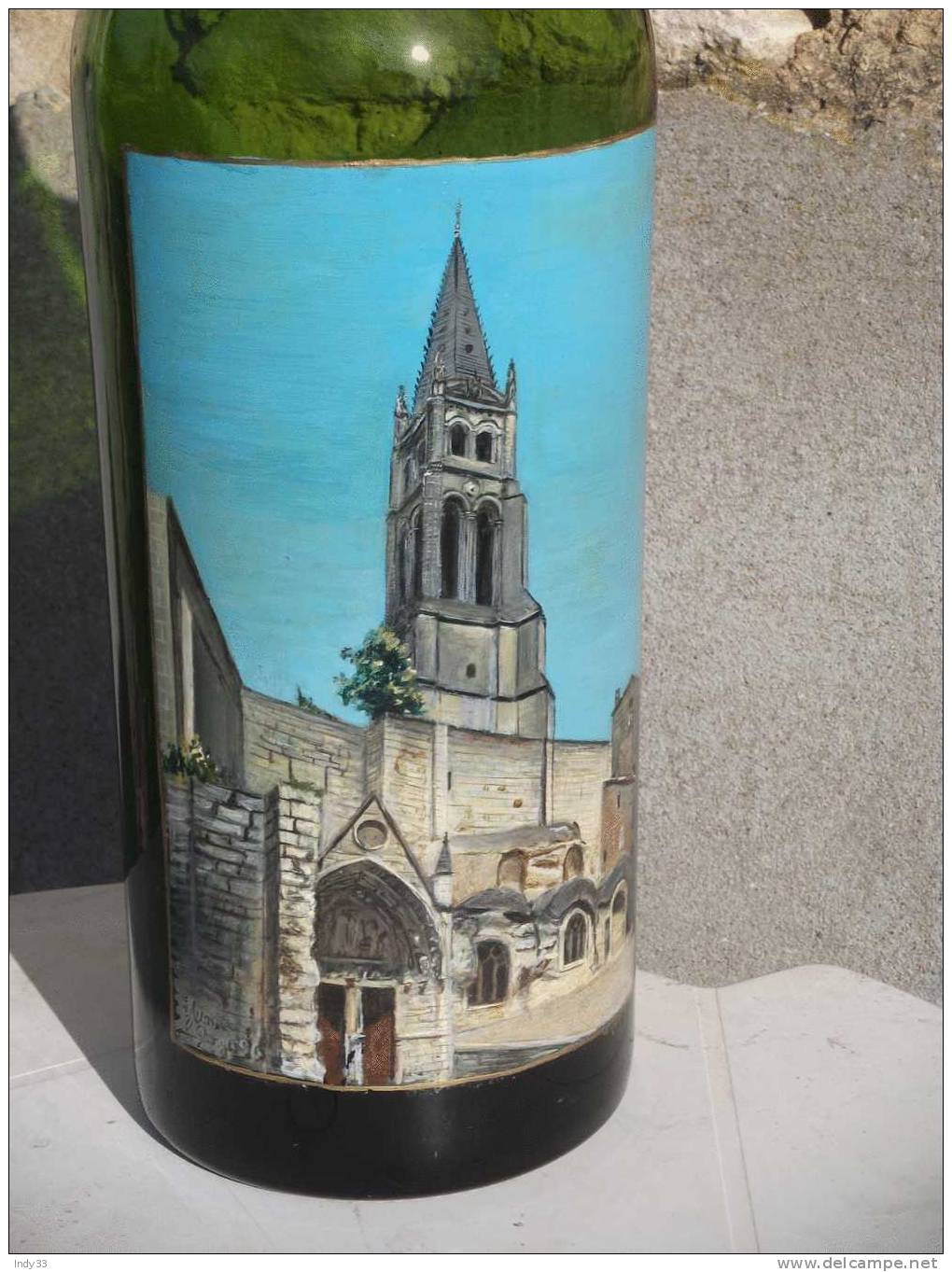 - VUE DE SAINT-EMILION . PEINTURE A L´HUILE ORIGINALE DE SYLVAIN GEORGES SUR BOUTEILLE DE VIN VIDE DE 6L - Vin