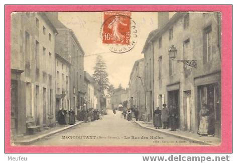 MONCOUTANT (Deux-Sèvres).- La Rue Des Halles - CHAUSSURES - Moncoutant