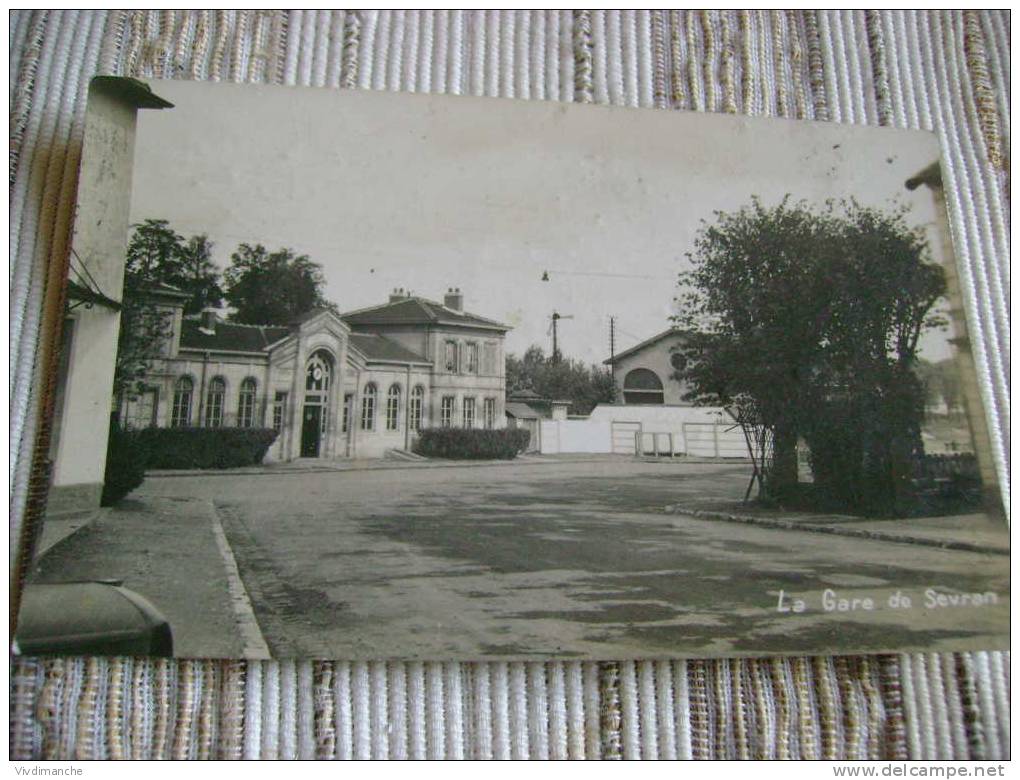 93 - SEVRAN - LA GARE CARTE PHOTO FORMAT CPA DE 1948 ECRITE - Sevran