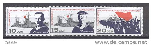 DDR   1003/1005  * *   TB   Bateau  Cote 2.75 Euro - Neufs