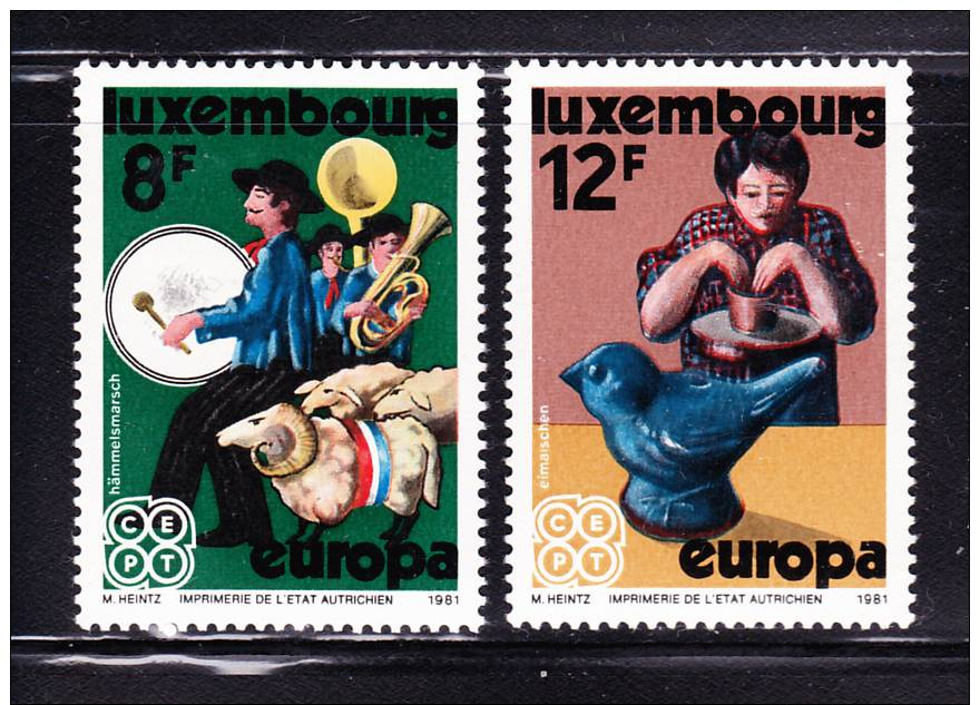 LUXEMBOURG  1981, EUROPA   CEPT , Folklore,  Y&T  981/82 Cv  2.00 E . ** M N H , V V F - Nuovi