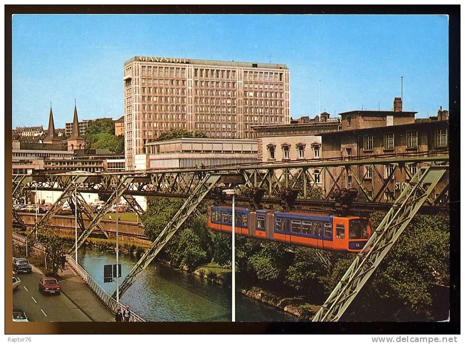 CPM Allemagne WUPPERTAL Glanzstoff Hochhaus Le Gratte-ciel Glanzstoff Métro Suspendu - Wuppertal