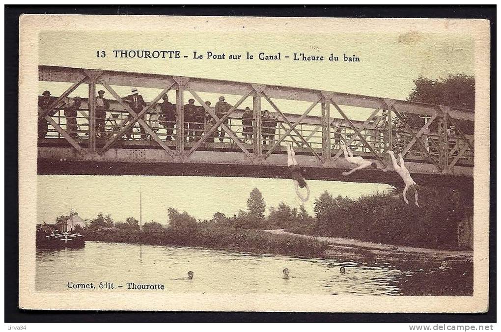 CPA  ANCIENNE- FRANCE- THOUROTTE (60)- LE PONT SUR LE CANAL- BAIGNEURS PLONGEANT DU PONT ! GROS PLAN- - Thourotte