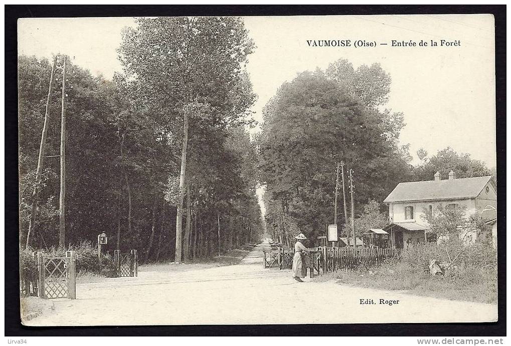 CPA  ANCIENNE- FRANCE- VAUMOISE (60)- ENTRÉE DE LA FORET- LE PASSAGE A NIVEAU EN GROS PLAN AVEC ANIMATION - Vaumoise