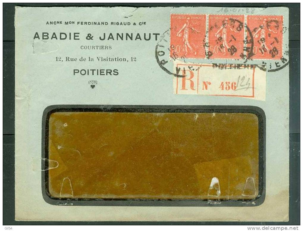 Lettre Recommandée De  Poitiers    à 1,50 Fr ( Maury N° 199 X 3 )  Le   16/01/1928 - Bb11315 - Covers & Documents