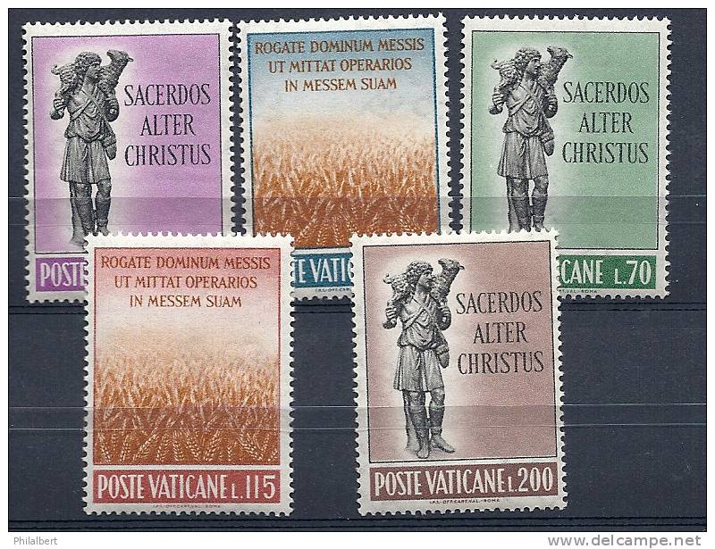 VATICAN . 1962. SACERDOTAL VOCATIONS ** - Unused Stamps
