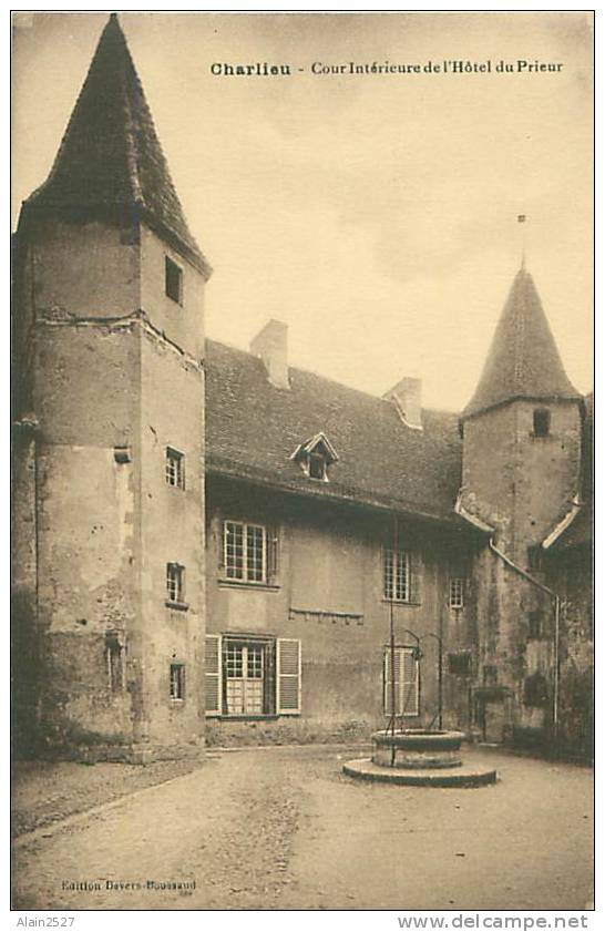 42 - CHARLIEU - Cour Intérieure De L'Hôtel Du Prieur (Ed. Devers-Boussaud) - Charlieu