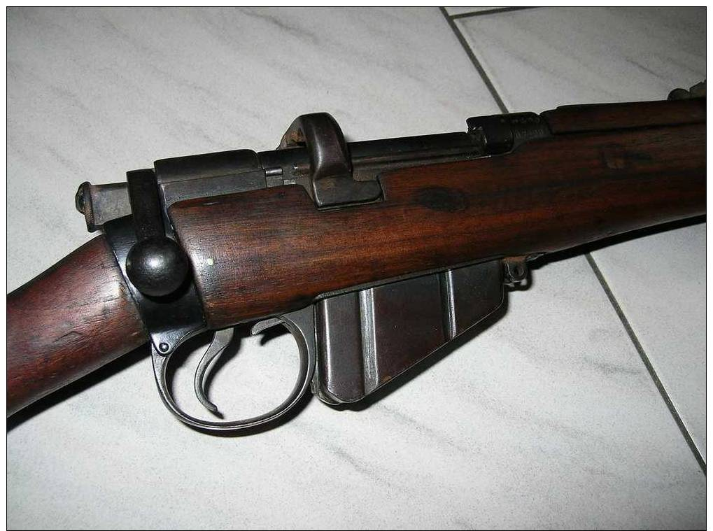 LEE ENFIELD N1mkIII BSA. NEUTRA. - Armes Neutralisées