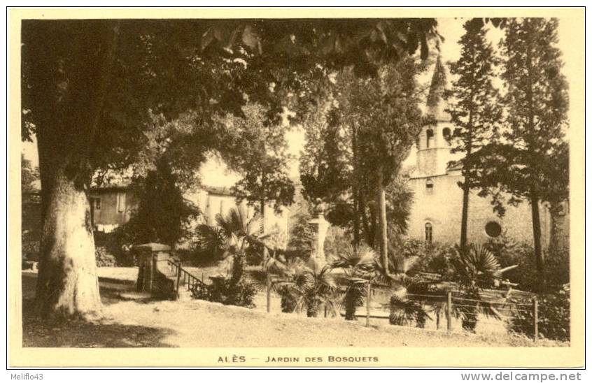 30/ CPA - Alès - Jardin Des Bosquets - Alès