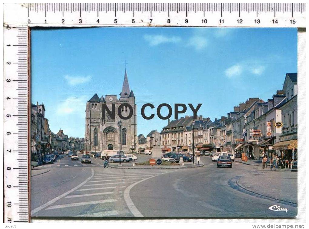 LE NEUBOURG - Place Dupont De L'Eure - Le Neubourg