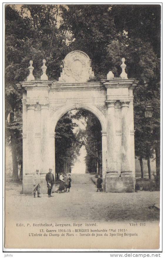 ( 59 )  BERGUES  L'entrée Du Champ De Mars - Bergues