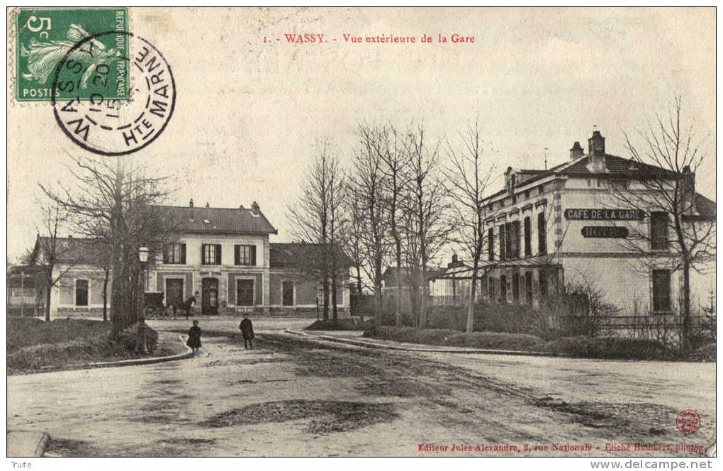 WASSY VUE EXTERIEURE DE LA GARE - Wassy