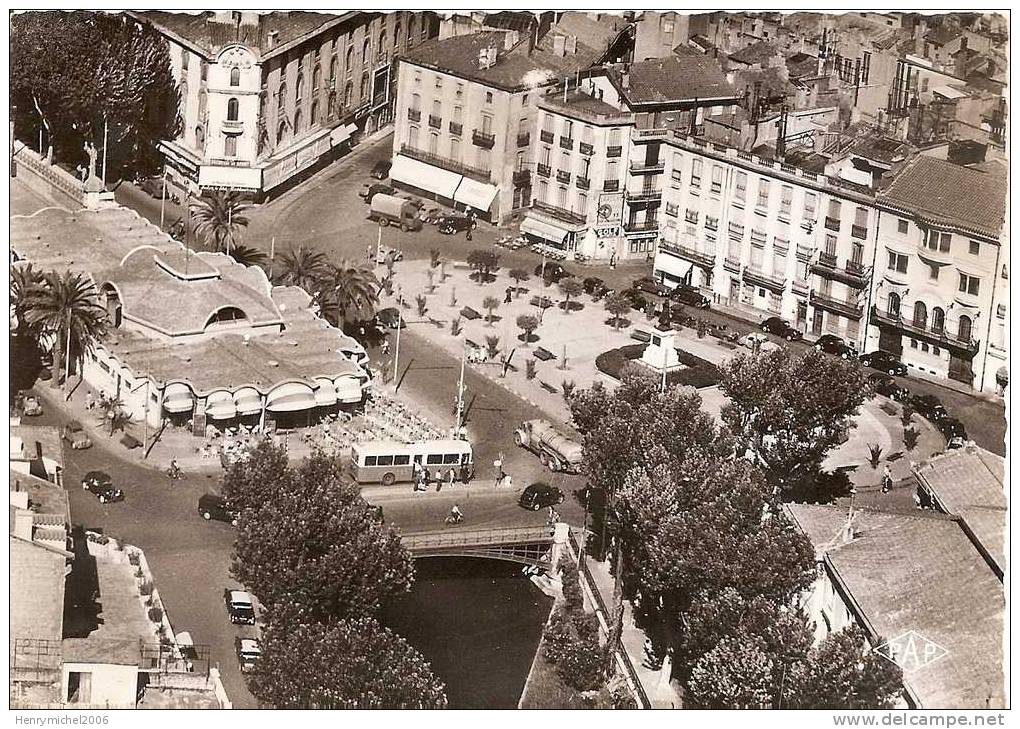 Pyrénées Orientales , Perpignan Vue Aérienne De La Place Arago En 1967 , Ed Photo Audumares - Perpignan