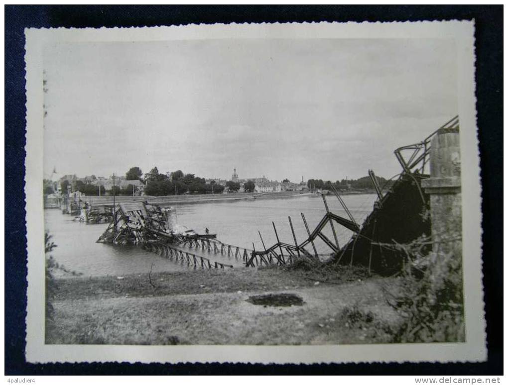 Photo Grand Format 44 ANCENIS Vue Du Pont Détruit  ( Guerre 39-45 )  1948/50 (1) - Lieux