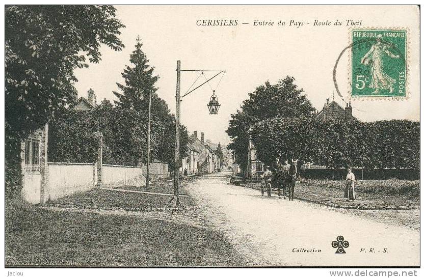 CERISIERS ENTREE DU PAYS ROUTE DE THEIL ET CALECHE REF7304 - Cerisiers