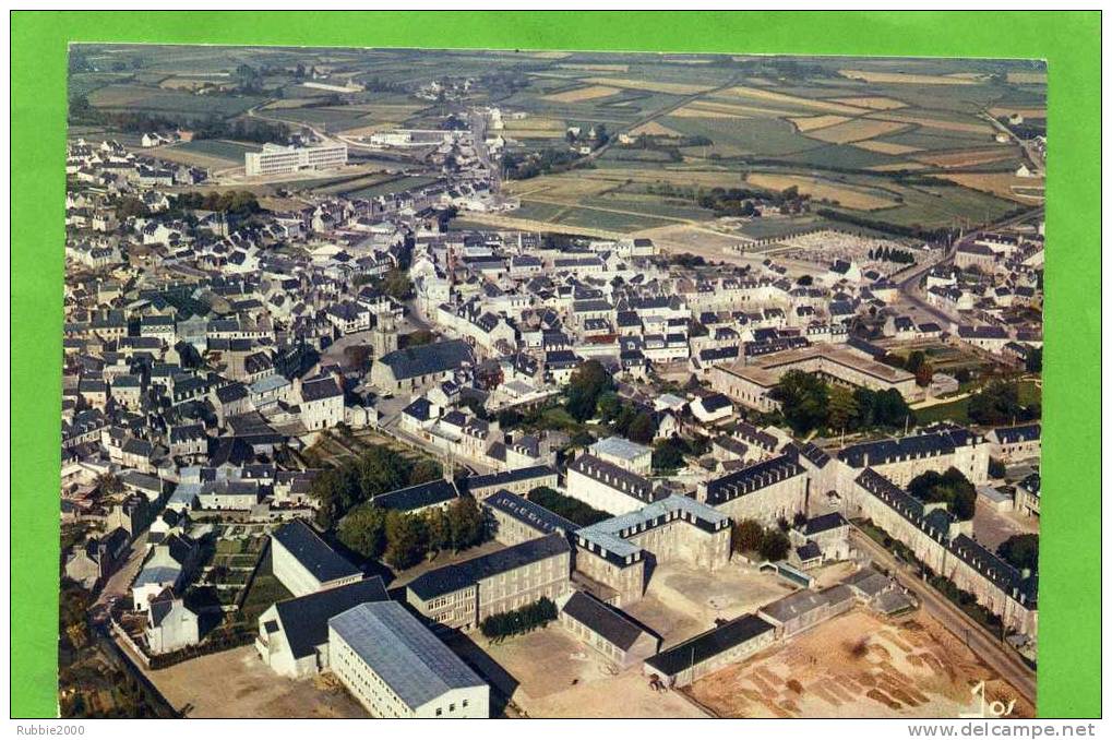 LESNEVEN LA VILLE ET LES ECOLES CARTE EN BON ETAT - Lesneven