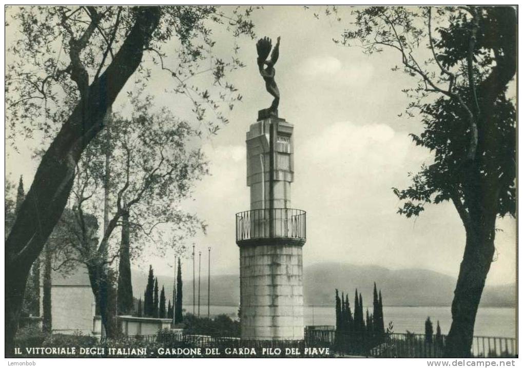 Italy - Il Vittoriale Degli Italiani - Gardone Del Garda Pilo Del Piave - Old Unused Real Photo Postcard [P2558] - Brescia