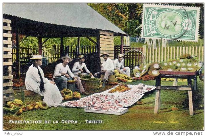 Fabrication De La Copra, Tahiti - Polynésie Française