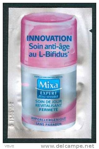 Pochette MIXA Expert Peau Sensible, Soin Anti-âge Au L. Bifidus, Soin De Jour Revitalisant, Fermeté - Modernes (à Partir De 1961)