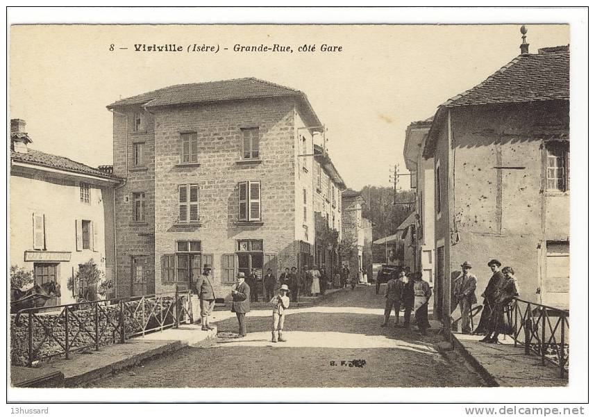 Carte Postale Ancienne Viriville - Grande Rue, Côté Gare - Viriville