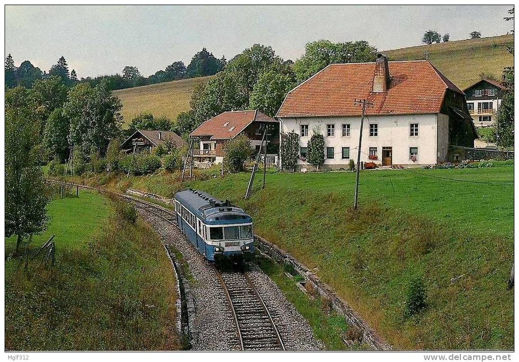 FRANCE Autorail X 2853 à REMONOT (25) En 1992 Ligne Besançon-Le Locle - Eisenbahnen