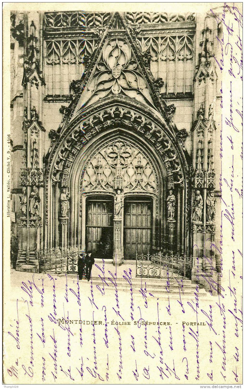 MONTDIDIER - Eglise Saint-Sépulcre, Le Portail - 2 Hommes Devant L´entrée - CPA, Petit Format, Circulée En 1904, 2 Scans - Montdidier