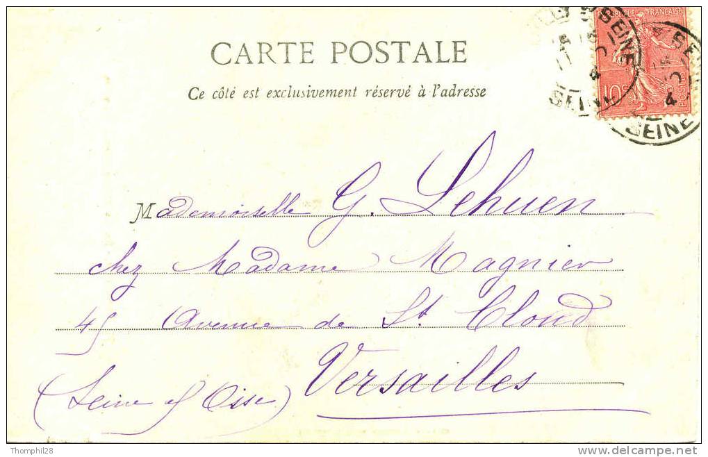 MONTDIDIER - Eglise Saint-Sépulcre, Le Portail - 2 Hommes Devant L´entrée - CPA, Petit Format, Circulée En 1904, 2 Scans - Montdidier