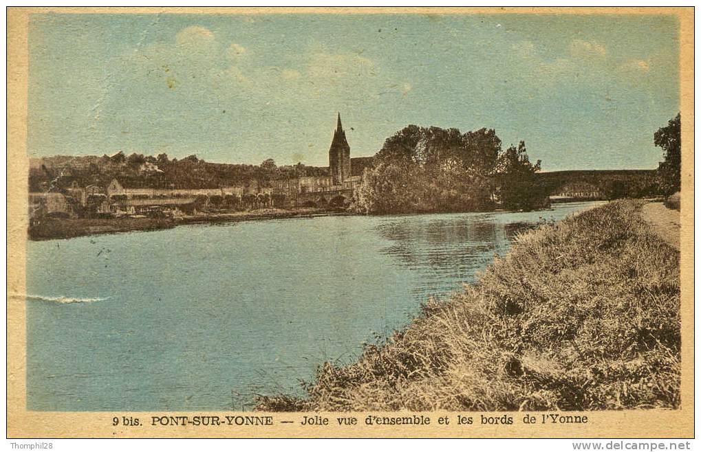 PONT-SUR-YONNE - Jolie Vue D´ensemble Et Les Bords De L´Yonne - CPSM, Colorisée, Petit Format, Circulée En 1947, 2 Scans - Pont Sur Yonne