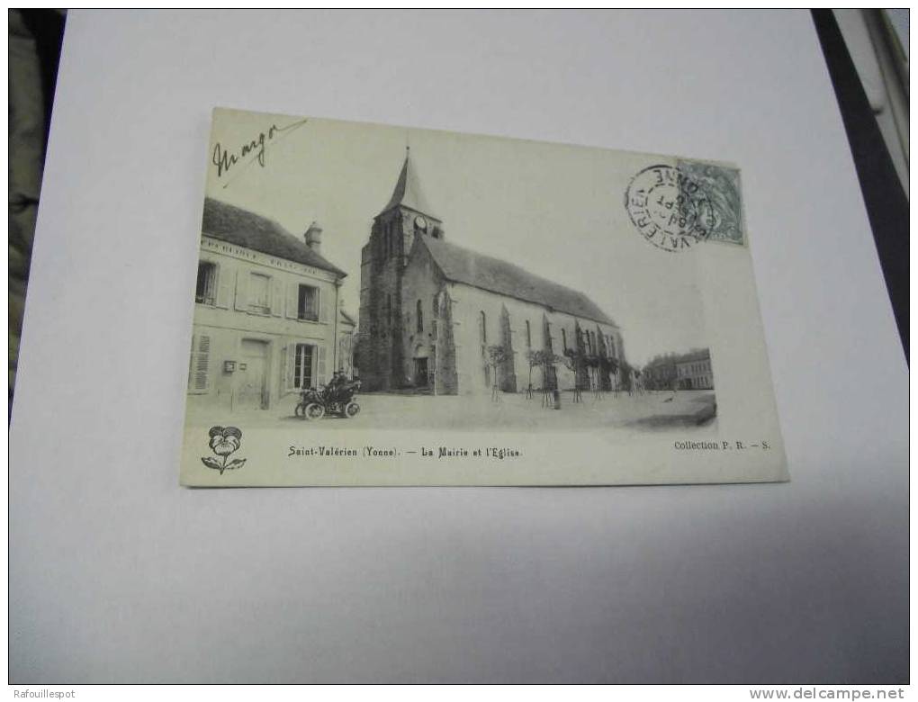 Cpa St Valerien  Mairie Et Eglise - Saint Valerien