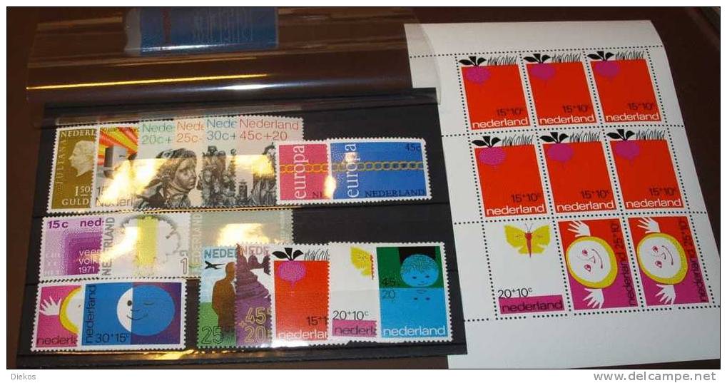 Jahrgang Nederland 1971 Postfrisch, Year Set, MNH Michel: 35.- &euro; #1969 - Collections